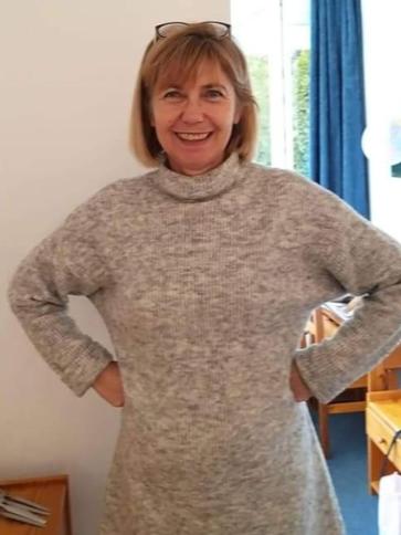 Juli, 65 éves szentendrei társkereső nő profil fotója