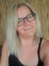 Sziasztok! Gabriella vagyok. Komoly káli társkereső férfiak jelentkezését várom.