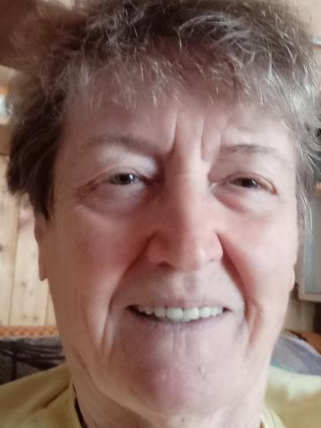Katalin, 79 éves pécsi társkereső nő profil fotója