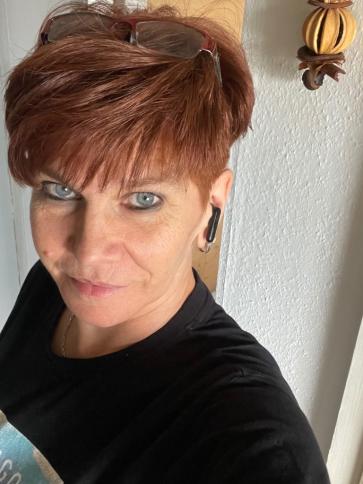 Emese, 56 éves békéscsabai társkereső nő profil fotója