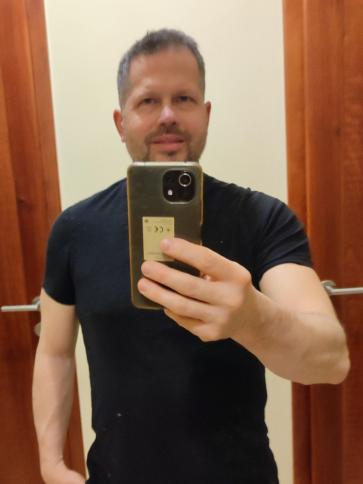 János, 49 éves hódmezővásárhelyi társkereső férfi profil fotója János, 49 éves hódmezővásárhelyi társkereső férfi profil fotója