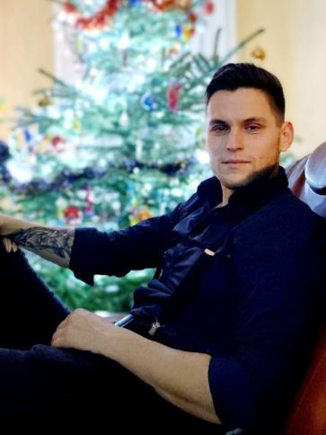 Máté, 29 éves bakonynánai társkereső férfi profil fotója