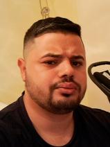 Sziasztok! Adrian vagyok. Online ádándi randizni vágyó nők kattinsatok a kedvenc gombra.