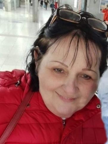 Ibolya, 62 éves mosonmagyaróvári társkereső nő profil fotója