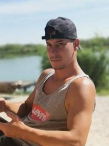 István, 38 éves szabadbattyáni társkereső férfi profil fotója