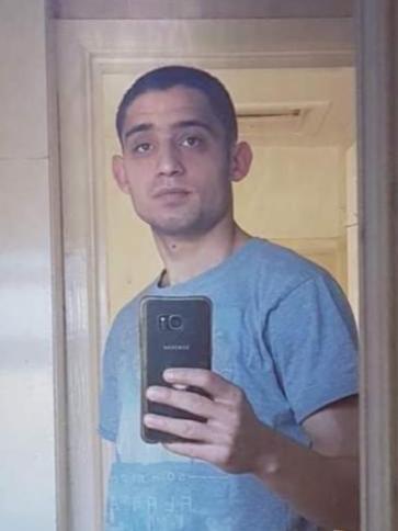 Zoli, 28 éves nagybajomi társkereső férfi profil fotója