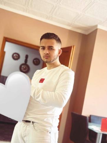 Bálint, 21 éves sárospataki társkereső férfi profil fotója