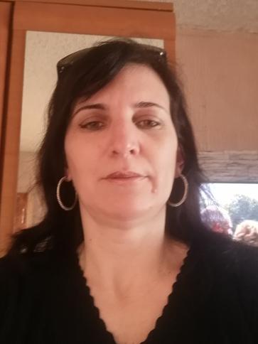 Eszter, 40 éves hejőbábai társkereső nő profil fotója