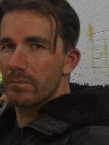 Imre, 46 éves érdi társkereső férfi profil fotója Imre, 46 éves érdi társkereső férfi profil fotója