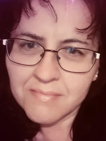 Márti, 47 éves kisnémedi társkereső nő profil fotója