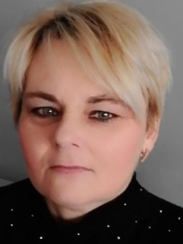 Andrea, 49 éves sóshartyáni társkereső nő profil fotója