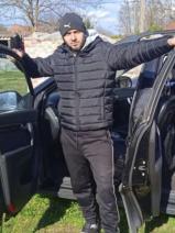 Sziasztok! Zsolt vagyok. Fiatal orosházi párkereső lányokkal chatelnék.