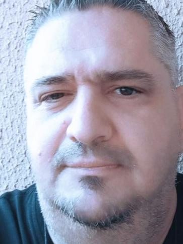 János, 53 éves franciaországi társkereső férfi profil fotója