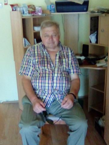 Lajos, 74 éves kisbéri társkereső férfi profil fotója Lajos, 74 éves kisbéri társkereső férfi profil fotója