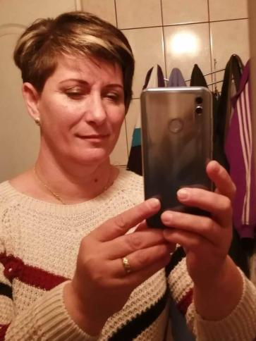 Andrea, 55 éves nekézsenyi társkereső nő profil fotója