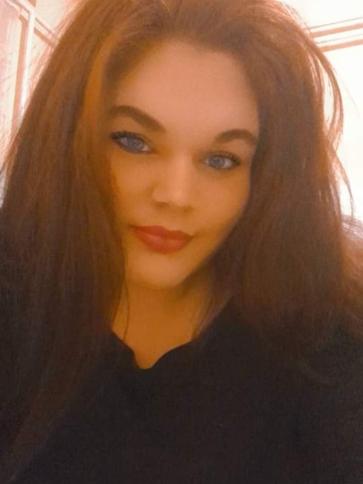 Petra, 22 éves pécsi társkereső nő profil fotója