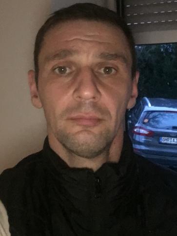 Zsolt, 39 éves ózdi társkereső férfi profil fotója