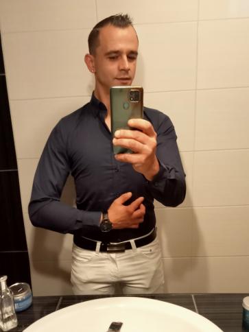 Zoltán, 36 éves pápai társkereső férfi profil fotója