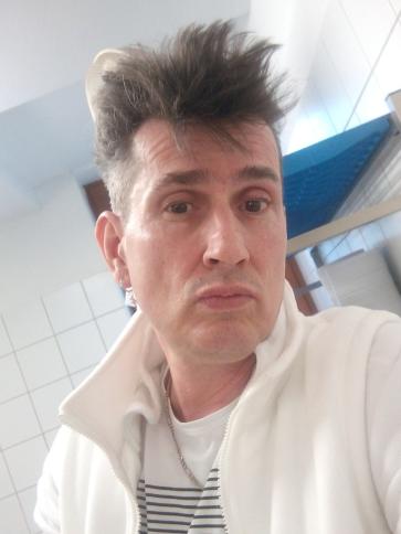 Gábor, 52 éves marcali társkereső férfi profil fotója