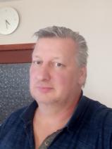 Sziasztok! Ferenc vagyok. Komoly sóskúti párkereső nők jelentkezését várom.