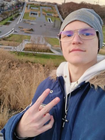 Dávid, 23 éves kunszentmártoni társkereső férfi profil fotója
