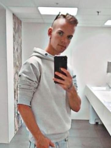 Gábor, 23 éves lepsényi társkereső férfi profil fotója