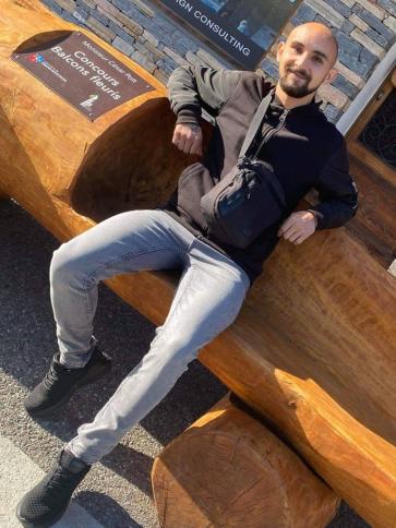 Ricsi, 31 éves svájci társkereső férfi profil fotója
