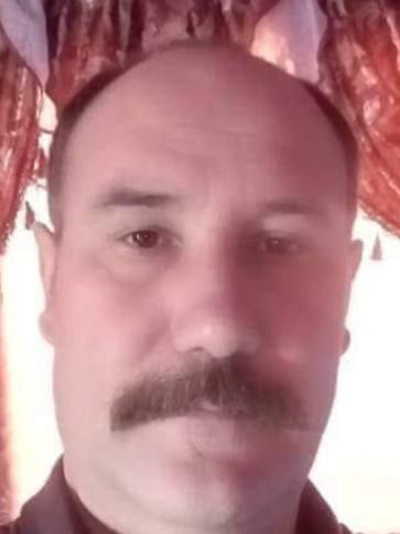 gábor, 55 éves albániai társkereső férfi profil fotója