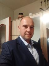 Sziasztok! Szilárd vagyok. Komoly fehérgyarmati párkereső nők jelentkezését várom.