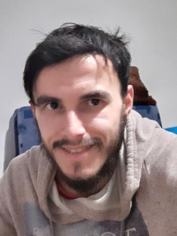Ricsi, 25 éves tiszakécskei társkereső férfi profil fotója