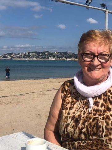 Terez, 74 éves Budapest VIII. kerületi társkereső nő profil fotója