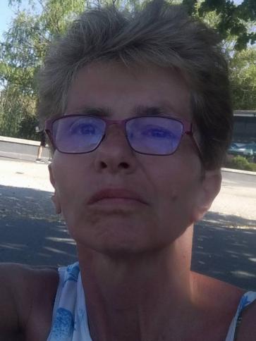 Hedda, 61 éves szegedi társkereső nő profil fotója