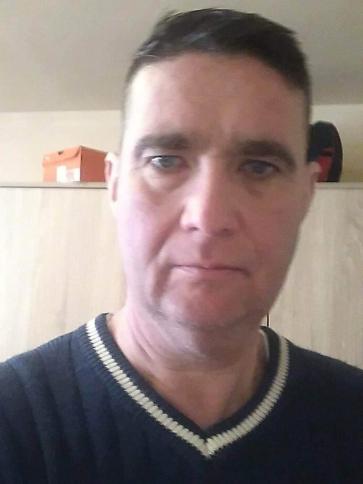 Horváth, 49 éves sátoraljaújhelyi társkereső férfi profil fotója Horváth, 49 éves sátoraljaújhelyi társkereső férfi profil fotója