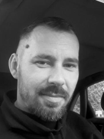 Gergő, 39 éves porcsalmai társkereső férfi profil fotója