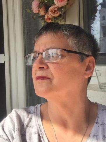 Rozi, 63 éves hevesi társkereső nő profil fotója