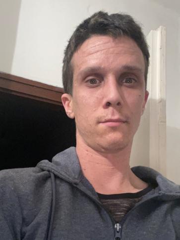 Adrián, 29 éves ásotthalmi társkereső férfi profil fotója