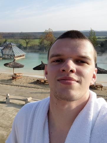 Tamás, 25 éves kazincbarcikai társkereső férfi profil fotója