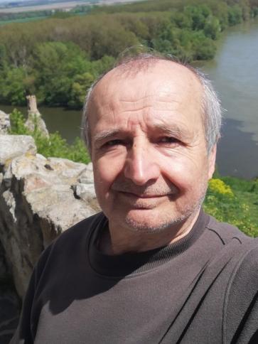 Attila, 63 éves kapospulai társkereső férfi profil fotója