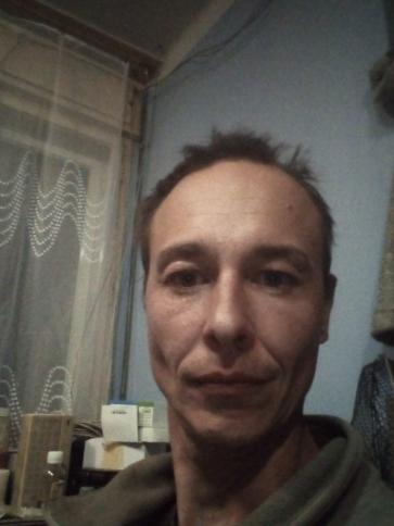 Dániel, 46 éves nemti társkereső férfi profil fotója