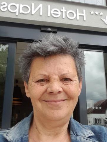 Rita, 64 éves miskolci társkereső nő profil fotója