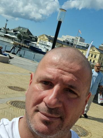 Zoltán, 47 éves svédországi társkereső férfi profil fotója