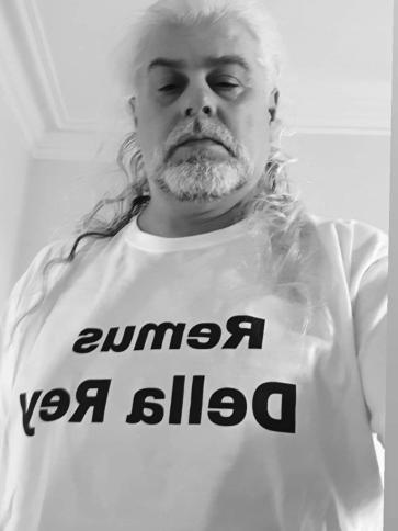 Remy, 55 éves albániai társkereső férfi profil fotója