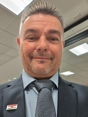 László, 56 éves ausztriai társkereső férfi profil fotója