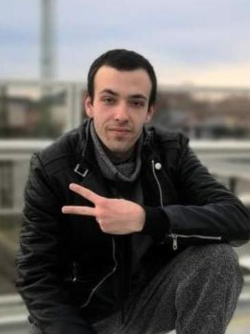 Máté, 22 éves nagybajomi társkereső férfi profil fotója
