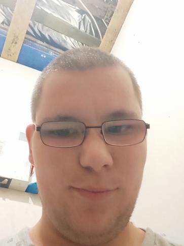 Dani, 21 éves sárisápi társkereső férfi profil fotója