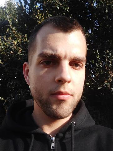 Gergő, 26 éves albertirsai társkereső férfi profil fotója
