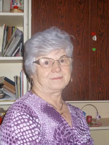 Marcsi, 82 éves gödöllői társkereső nő profil fotója Marcsi, 82 éves gödöllői társkereső nő profil fotója