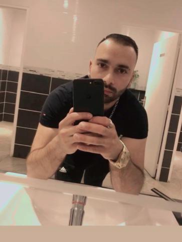 Csaba, 32 éves Amerikai Egyesült Államok kerületi társkereső férfi profil fotója