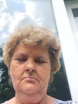Sziasztok! Ildikó vagyok. Online komlói randizni vágyó férfiak jelöljetek kedvencnek.