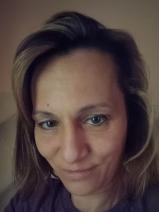 Sziasztok! Júlia vagyok. Komoly ráckevei társkereső férfiak jelentkezését várom.